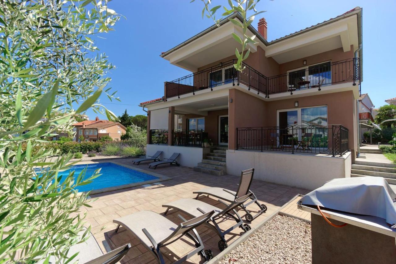 Villa Nerium Малинска Экстерьер фото